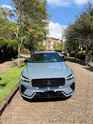 VOLVO XC60 2.0 T8 RECHARGE ULTIMATE DARK AWD GEARTRONIC